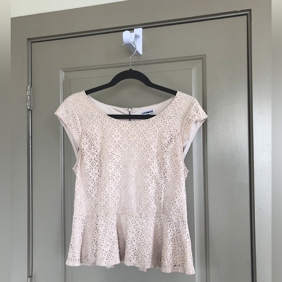 🌷Cute Pink Peplum Express Top - Picture 1 of 4